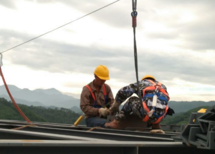 德國防墜器在儲罐穹頂施工中的應用案例